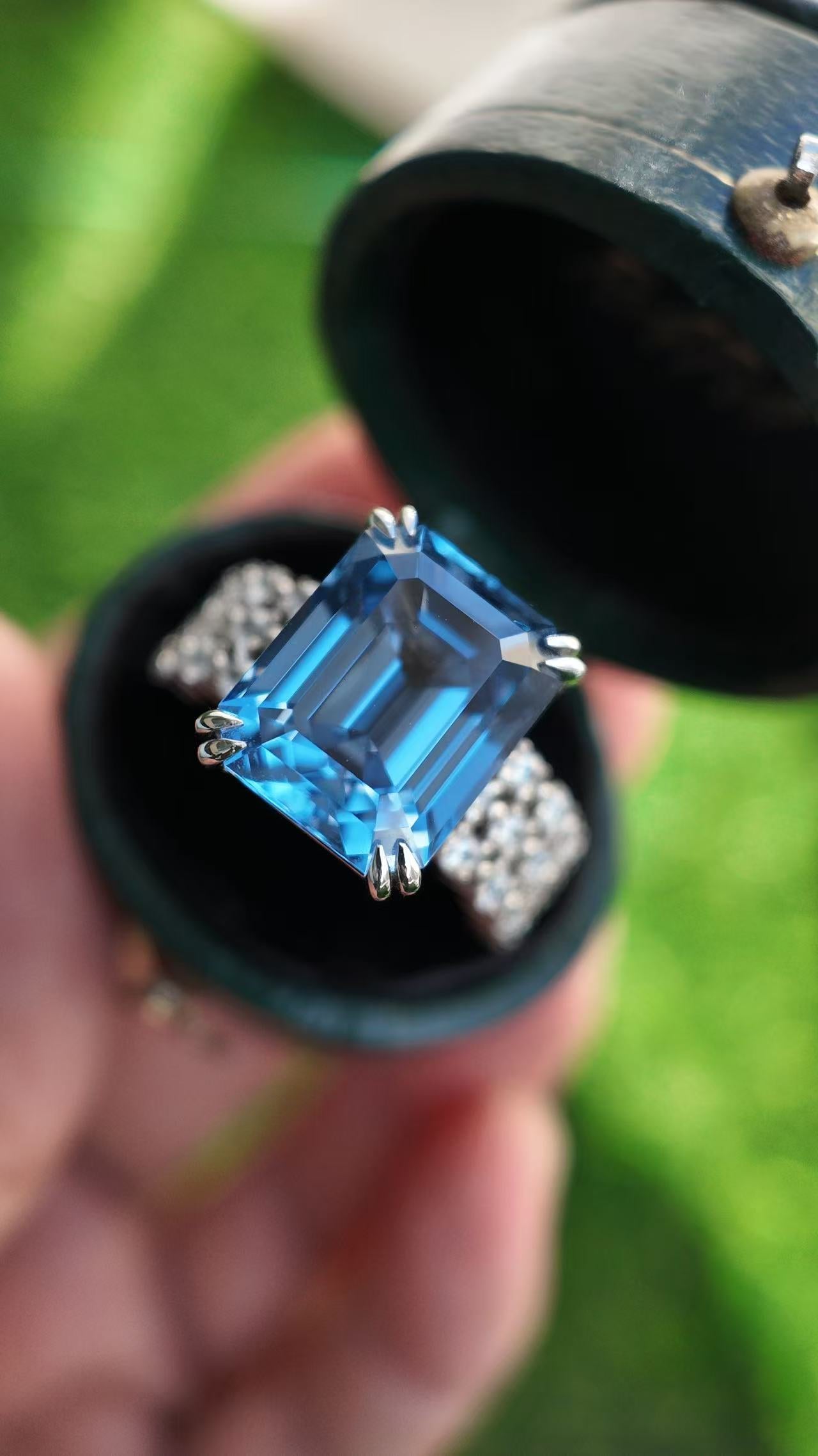 Lab Grown Exceptional Santa Maria Spinel Ring