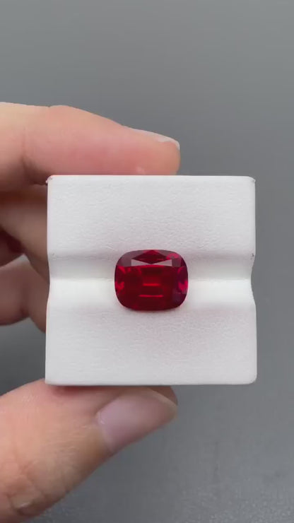 RUCU009 · Pigeon Blood Ruby video · 9*11 mm · 5.84 ct