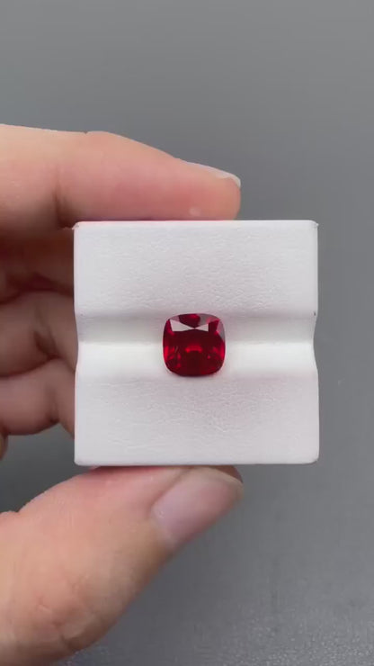 RUCU006 · Pigeon Blood Ruby video · 8*8 mm · 3.2 ct