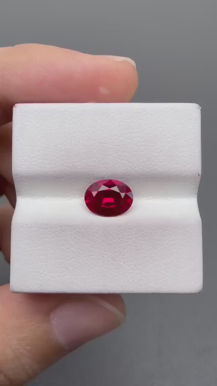 RUOV002 · Pigeon Blood Ruby video · 6*8 mm · 1.65 ct