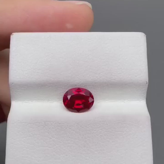 RUOV001 · Pigeon Blood Ruby video · 5.5*7 mm · 1.44 ct