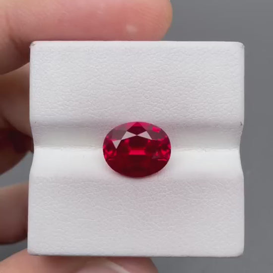 RUOV005 · Pigeon Blood Ruby video · 8*10 mm · 3.95 ct